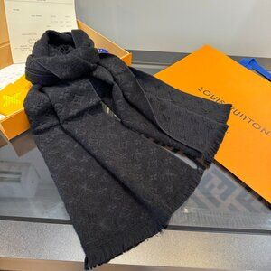 Louis Vuitton Black Monogram Scarf